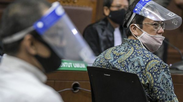 Hakim Jatuhkan Vonis Nihil, Tolak Hukum Mati Benny Tjokro