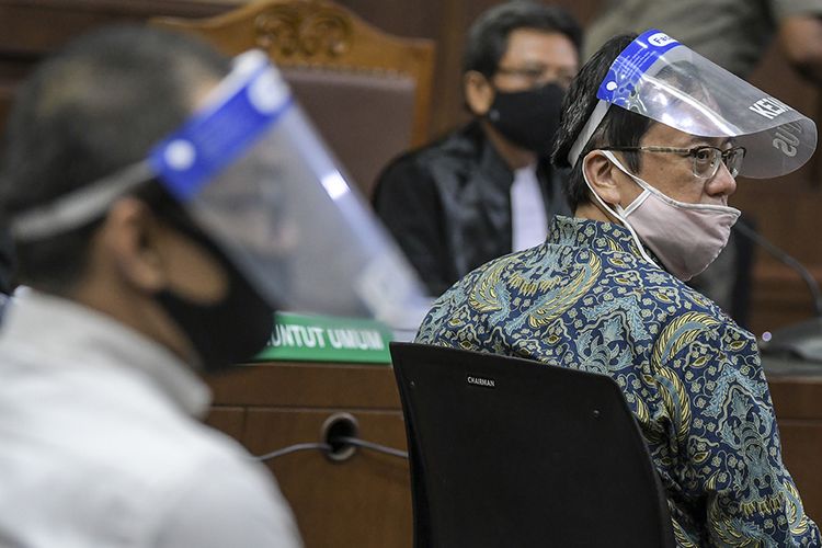Hakim Jatuhkan Vonis Nihil, Tolak Hukum Mati Benny Tjokro