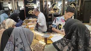 Harga Emas Hari Ini Naik Tajam