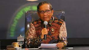 Mahfud Minta Itjen TNI AD Turun Tangan Ikut soal Prajurit Datangi Polrestabes Medan