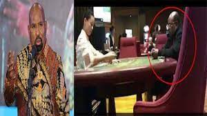 Pukul Meja Sidang Lukas Enembe Emosi Dibilang Berjudi Medan